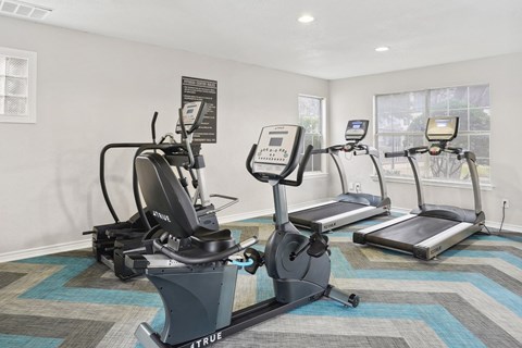 Fitness Center cardio equipment at Noel on the Parkway in Dallas, TX