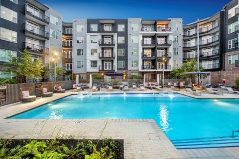 Resort style swimming pool at Glenn Perimeter, Atlanta, GA